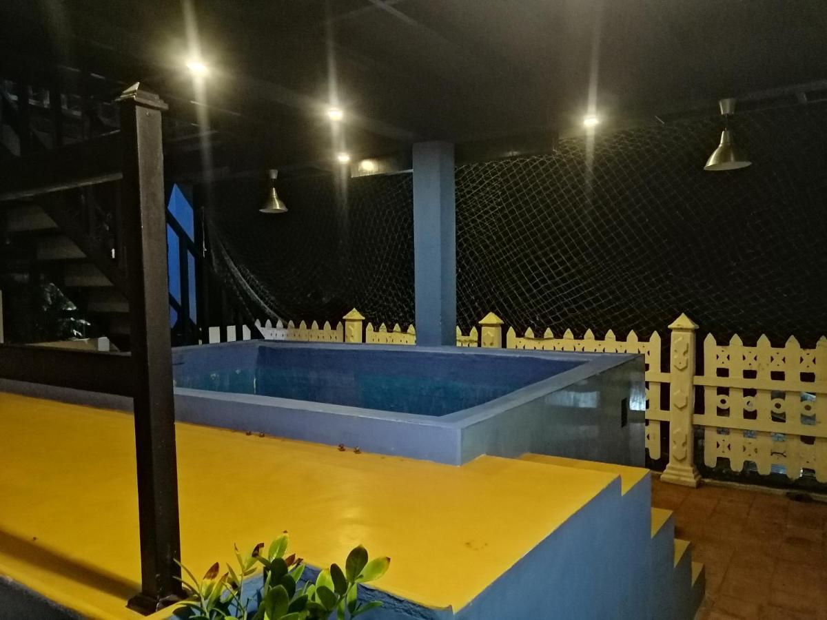 Le Petit Hotel & Restaurant Negombo Buitenkant foto